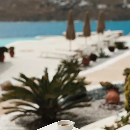 ميكونوس بانثيون 4* كالو ليفادي