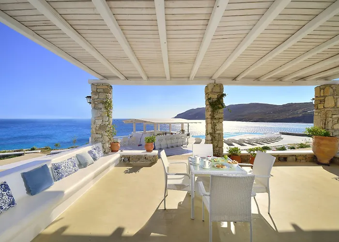 Mykonos Pantheon Aparthotel 4*