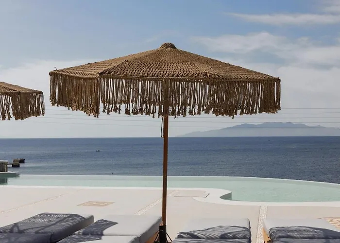 Mykonos Pantheon Aparthotel 4*