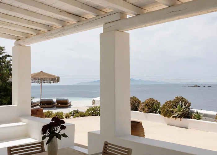 Mykonos Pantheon Aparthotel 4*