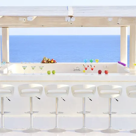Апарт-отель Mykonos Pantheon 4*