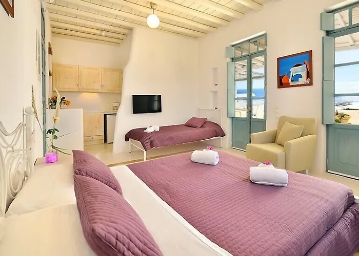 Mykonos Pantheon カロ・リヴァディ