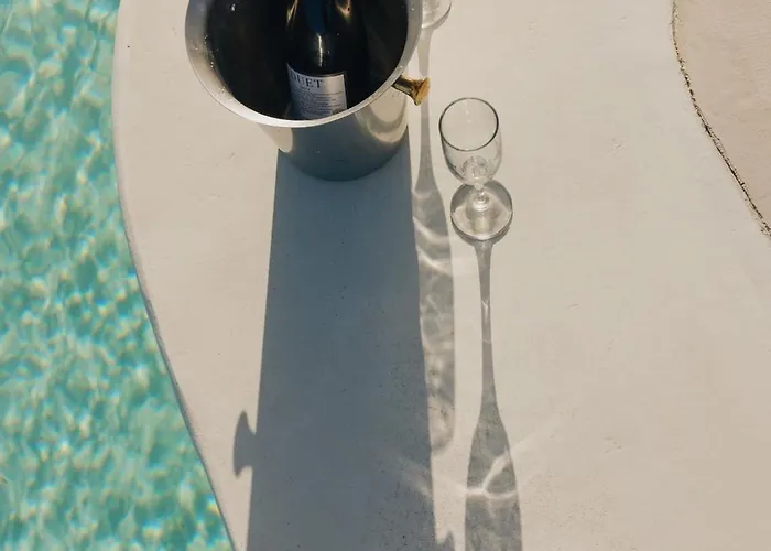 מלון דירות Mykonos Pantheon 4*